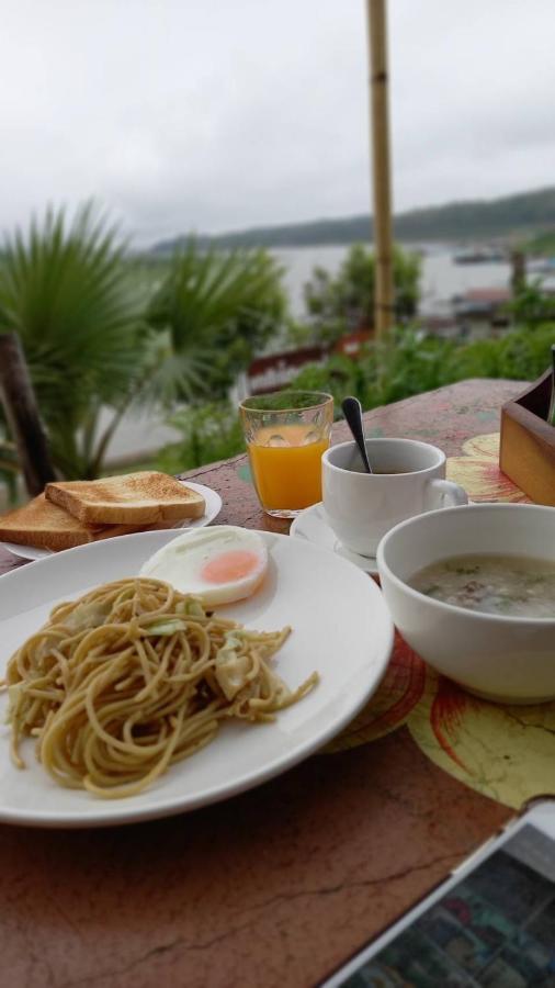 Baan Dongsak River View 상클라부리 외부 사진